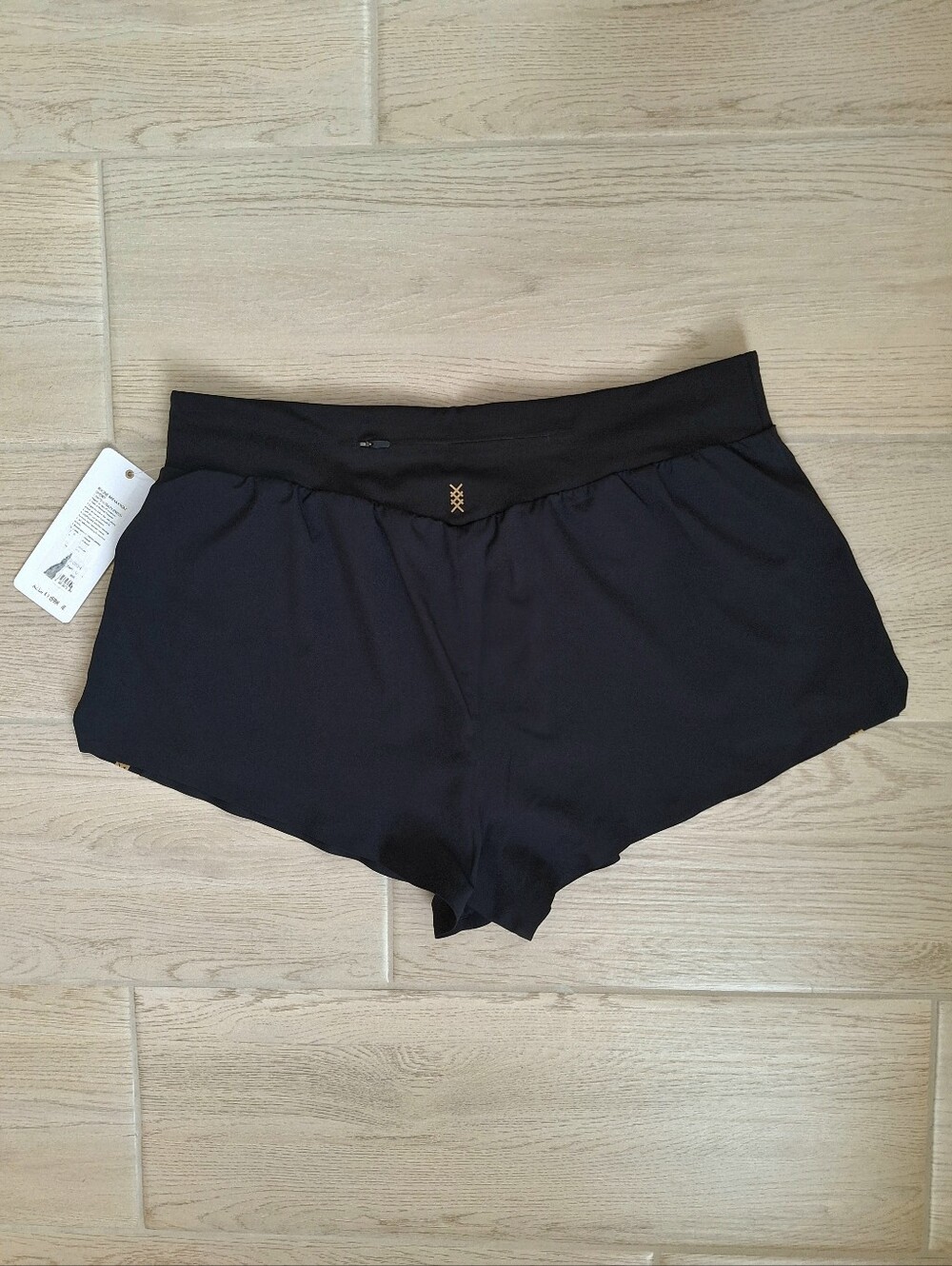 RHONE Breakaway Shorts 3" Black Gold Trim Size Large - Picture 10 of 13